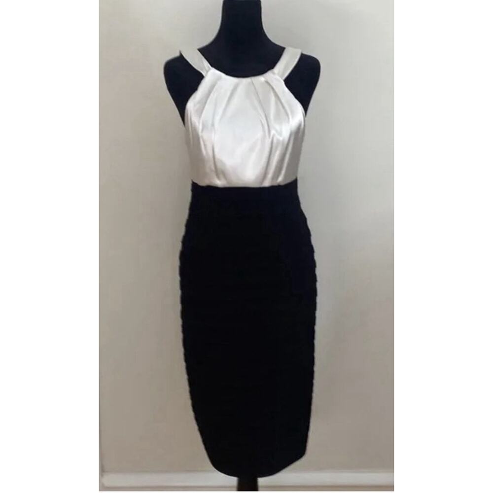 XSCAPE Black And White Form fitting dress Size 14